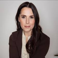 Lisa Chastain's Instagram, Twitter & Facebook