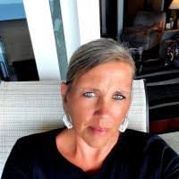 Terri Fields's Instagram, Twitter & Facebook