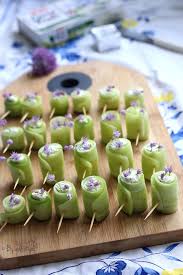 Roules De Concombre Au Carre Frais Ail Fines Herbes Et Echalotes Recette Facile Recette Aperitif Idee Recette Apero Amuse Bouche Aperitif