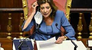 La prima donna presidente del senato ha 71 anni ed è in forza italia dalla nascita del partito: Covid Casellati Troppi Dpcm La Sfida Si Vince Se Le Camere Restano Centrali