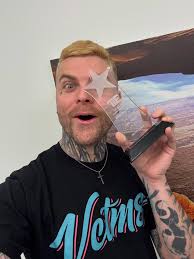 NEW BAND ANNOUNCEMENT: Well, kind of. Wanna hear about the best-kept secret  in my life? Let me tell you about the biggest band that never was. It's the  early 2010's. My first