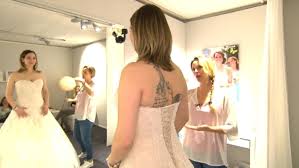 Moderne zweiteiler, jumpsuits oder doch ein klassisches brautkleid? Zwischen Tull Und Tranen Generationenkonflikt In Bitburg