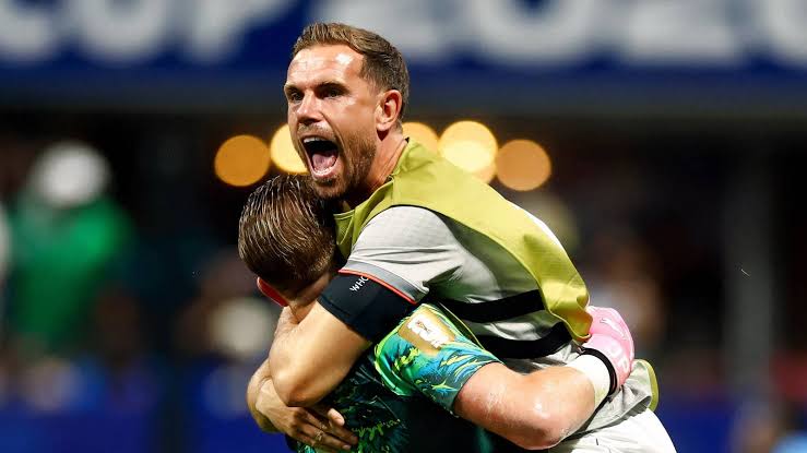 England learn Jordan Henderson injury update after 'freak' accident in  Mexico triumph