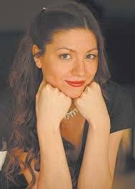 Laura Niekamp's Instagram, Twitter & Facebook