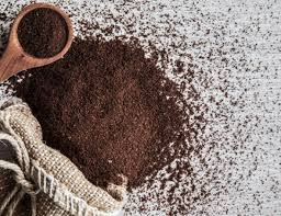 Pour jouer avec les propriétés exfoliantes du marc de café, il suffit d'un gommage 1 ou 2 fois par semaine. Huit Usages Insoupconnes Du Marc De Cafe