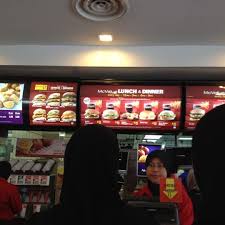 You can have a big mac for breakfast or a mcmuffin for dinner. Mcdonald S No 2 Jalan Cemerlang 4