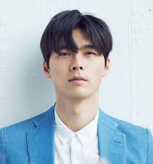 Hyun bin is an ace korean film and tv actor known for his romantic roles. What Was Hyun Bin Like Back In High School Kpopmap Kpop Kdrama And Trend Stories Coverage