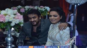 في بداية الرواية، اسرني احمد العوضي في لوحته الفنية المكونة من مشاعر و. Ø¨ÙˆØ§Ø¨Ø© Ø§Ù„ÙØ¬Ø± Ø§Ù„Ø¸Ù‡ÙˆØ± Ø§Ù„Ø£ÙˆÙ„ Ù„Ø£Ø­Ù…Ø¯ Ø§Ù„Ø¹ÙˆØ¶ÙŠ ÙˆØ®Ø·ÙŠØ¨ØªÙ‡ ÙÙŠ Ø²ÙØ§Ù Ø´Ù‚ÙŠÙ‚Ø© Ø£Ø­Ù…Ø¯ Ø®Ø§Ù„Ø¯