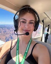Hi everyone I'm Morgan! I'm a first gen commercial pilot with instrument,  finishing my multi engine add on. I fell in love with planes because my  father is a competitive skydiver. I