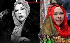 Lahir 24 oktober 1971) ialah seorang usahawan malaysia yang berasal dari kelantan. Myartis Com Myartis My Artis Kongsi Foto Throwback Datuk Vida Didakwa Cucuk Bibir