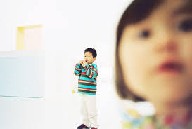 Au Museé — LAURIE VICTOR KAY