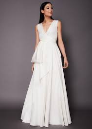 Das kleid hat eine wunderschöne schleppe, die hochgesteckt werden kann. Hochzeitskleid Boo4 L Designer Hochzeitskleider L Talbot Runhof Talbot Runhof