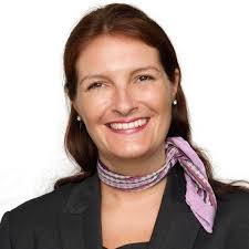 Laura Waites's Instagram, Twitter & Facebook