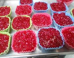 Kalau di bulan puasa, kami selalu membelinya di bazar ramadhan sebagai jom kita layan, resepi yang saya gunakan pada hari ini. Kuih Sagu Yang Simple Dan Sedap Fiza S Cooking Simple Cooking Raspberry