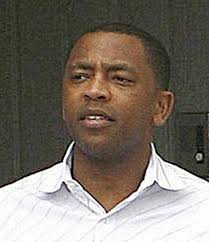 Former Kentucky basketball staffer gets prison for athlete fraud