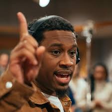 Big love to everyone who's been streaming Christmas Love! 🎶🎄 This could  not happen without this amazing group of people. From the band holding it  down to the horns, vocals, and everyone