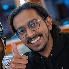 Vikas Pandya's Instagram, Twitter & Facebook