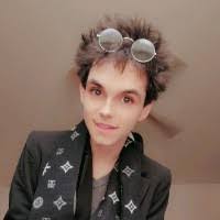 Meredith Illig's Instagram, Twitter & Facebook