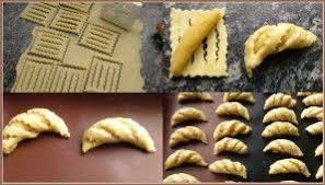 Cornes De Gazelle Au Miel Petits Plaisirs Recette Gateau Oriental Recettes De Cuisine Patisserie