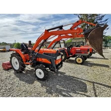 Kubota GL240 Tractor