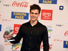 Ich habe mich in den letzten zwei jahren musikalisch sehr weiterentwickelt. Sanger Wincent Weiss Gibt Seine Preise Der Familie Boulevard