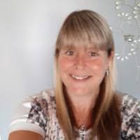 Abby Snell's Instagram, Twitter & Facebook