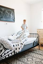 Black And White Graphic Kids Bedding That Helps Your Kiddo Learn How To Make Their Bed With One Zip Plus The Co Boys Bedrooms Kids Bedroom Boys Kids Bedroom