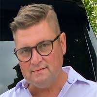 100+ "Simard" profiles