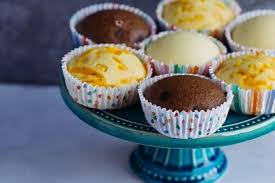 Kue yang punya ciri khas tektur empuk, lembut, dan rasa manis ini bisa dibuat dengan kukus dan panggang loh. 3 Resep Kue Kukus Ala Jepang Yang Mudah Cukup Pakai Panci Biasa Halaman All Kompas Com
