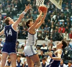 Ο φάνης χριστοδούλου μιλά αποκλειστικά στο sport24 και στον βασίλη σκουντή. O Fanhs Xristodoyloy Edwse Sto Mpasket Thn Koyltoyra Poy Toy A3ize Ratpack Gr