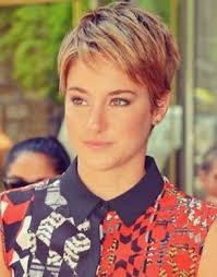 Profil de Lora Lake (hemstitch)