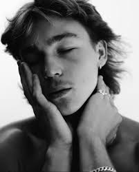 the artful dodger baby such an incredible experience to spend a period of  time working with and learning from some of my favourite actors. it's so  surreal to see it all come