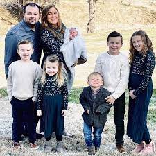 Anna duggar was born on june 23, 1988 in florida, usa as anna renée keller. Who Is Josh Duggar S Wife Anna