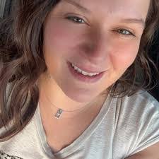 Tammy Easter's Instagram, Twitter & Facebook