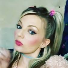 Maureen Ackerman's Instagram, Twitter & Facebook