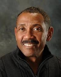 A look at the 1988 Edgar winner for Best Novel by a local, Aaron Elkins:  “With its elegant prose and dialogue-heavy writing, the book is a master  class in classic whodunits and