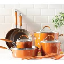 La Cuisine Oval Pro Enameled Cast Iron 6 Piece Cookware Set Cookware Set Cookware Design Cookware And Bakeware