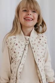 Jamie Kay Taylor Vest ~ Goldie White Swan (S1)