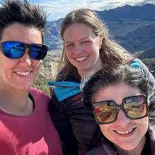 Karon Harris's Instagram, Twitter & Facebook