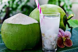 Manfaat Minum Es Kelapa Muda Yang Segar Dijelas In