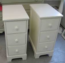 A Good Small Bedside Table With Drawers Should Be As Luxurious As Your Bed Darbylanefurniture Com In 2020 Small Bedside Table Small Bedside Narrow Bedside Table