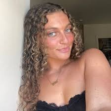 Allison Hackett (@allisonhackettt)