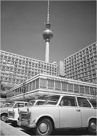 haus der mode trabant und fernsehturm in ostberlin anfang der 70er jahre www ddr fotos de ddr fotoarchiv von marco ber west berlin berlin city east berlin
