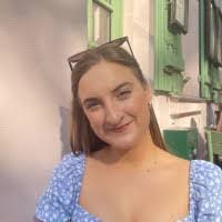 Cleo Vasquez's Instagram, Twitter & Facebook