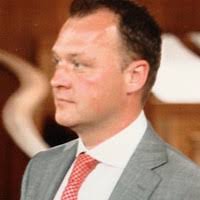 400+ 'Barry' profiles