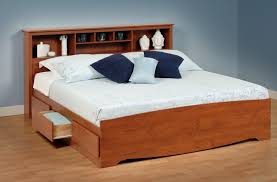 Jual beli tempat tidur kayu jati online terlengkap, aman & nyaman di tokopedia lengkapi kebutuhan rumah anda dengan tempat tidur kayu jati terbaik & berkualitas di tokopedia! 5 Desain Model Dipan Kayu Unik Minimalis Dan Modern Courtina Courtina