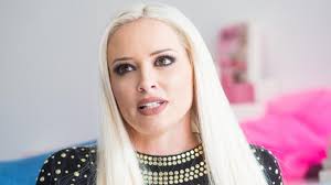 Nun gibt es große neuigkeiten, denn. Daniela Katzenberger Schwanger Erwischt So Schummelt Sich Die Katze Ihren Baby Bauch News De