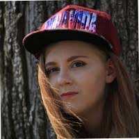 Diane Gagliardo's Instagram, Twitter & Facebook