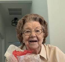 Flora Odom's Instagram, Twitter & Facebook