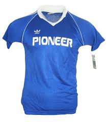 Das neue trikot des 1. Adidas 1 Fc Koln Trikot 7 Pierre Littbarski 1979 1982 Pionieer Kurzarm Away Blau Herren S M L Xl Xxl Xxxl Gunstig Online Kaufen Bestellen Shop Spieler Trikot De Marktplatz Retro Vintage Fussball Trikots Von Superstars